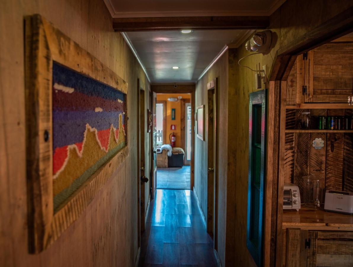 Puma House Hostel Puerto Natales Exterior photo